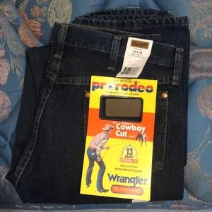 34x34 wrangler original fit cowboy cut NWT